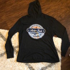 Men’s pullover shirt